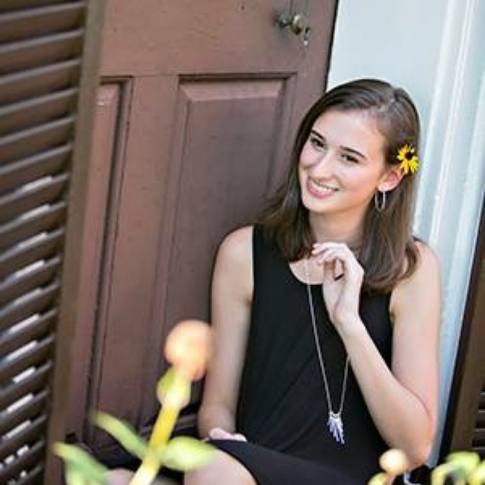 Meet your Posher, Kenzie